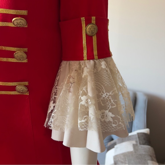 Sexy Pirate HALLOWEEN Costume SizeS Extra 2 Double Skirts included + Hat + Sword - Picture 11 of 13